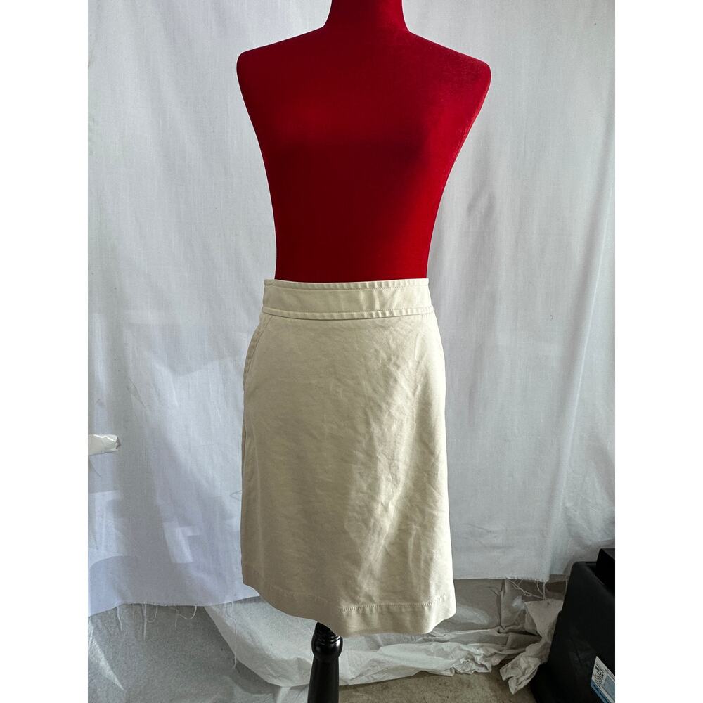 Banana Republic Women's size 8 tan khaki A-line skirt w pockets